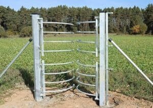 žvėrių vartų komplektas